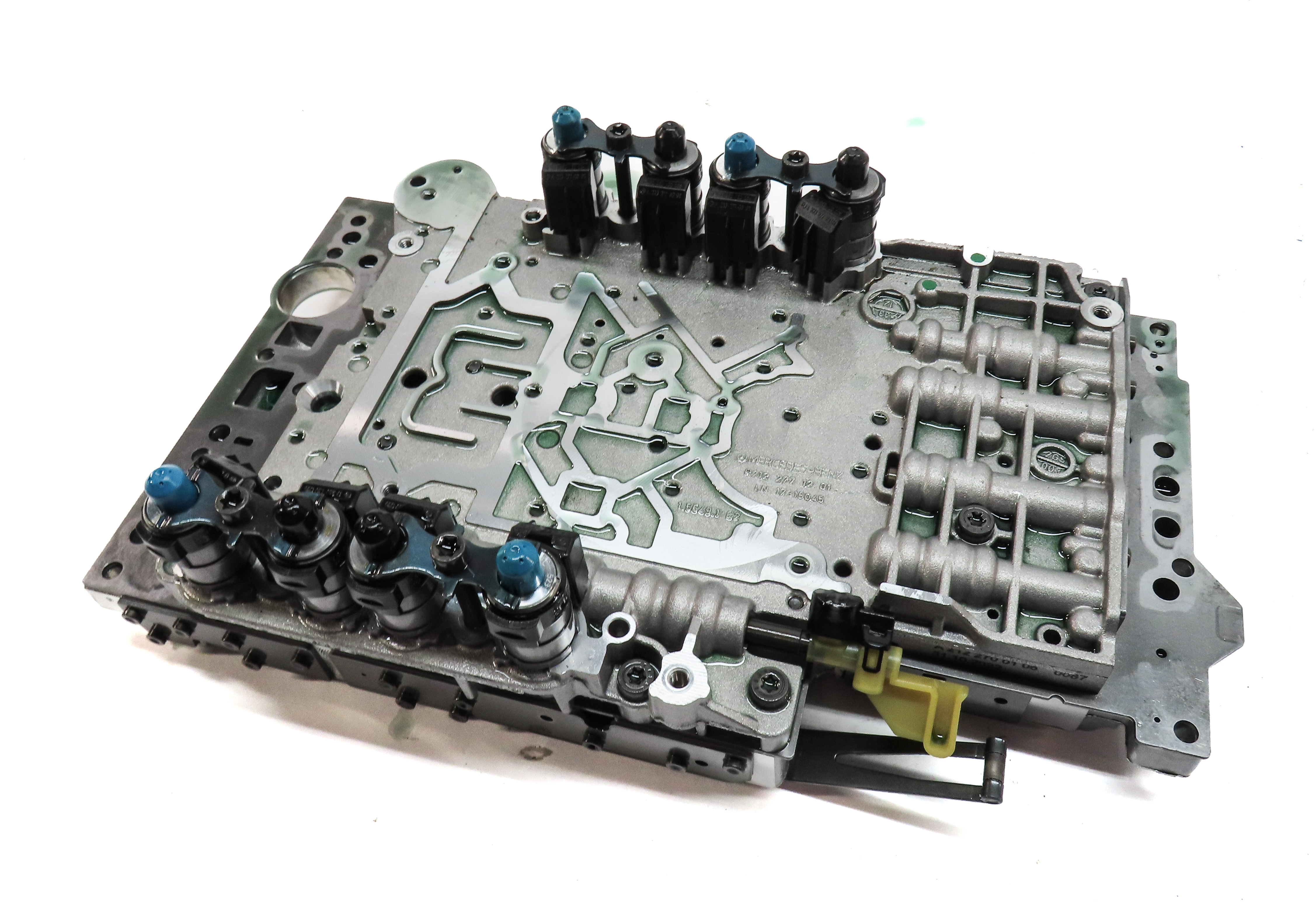 12-15 MERCEDES C250 C350 SLK250 SLK350 (W204) TRANSMISSION VALVE BODY BLOCK — exact item pictured